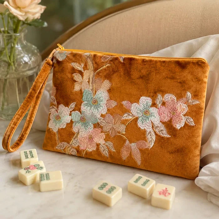 The Soft Floral Clutch That Carries Your Mahjong Day